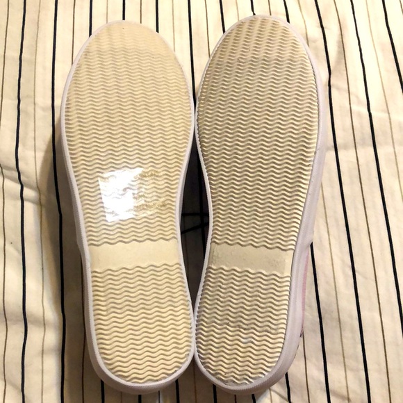 Hot Topic light purple canvas shoes - Picture 3 of 4